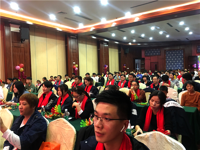 萬磊人歡聚一堂，只為追逐2020“萬磊夢(mèng)”！
