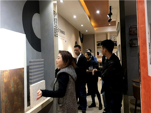 攜手共贏，共話未來，巴德士集團(tuán)蒞臨萬磊參觀指導(dǎo)